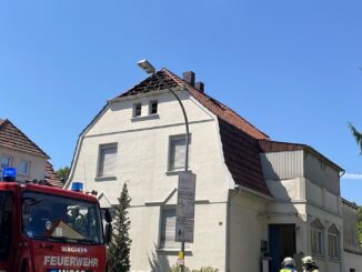 FW Lage: Feuer MiG / Wohnungsbrand mit Person im Gebäude - 19.7.2022 - 13:49 Uhr