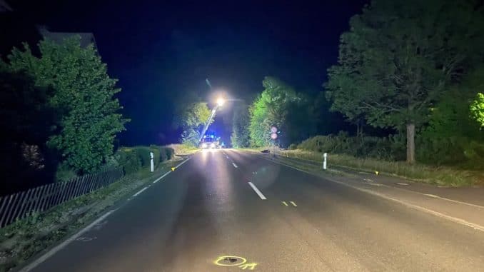 FW Lage: TH 1 / Ausleuchten Unfallstelle - Amtshilfe Polizei - 23.05.2022 - 0:58 Uhr