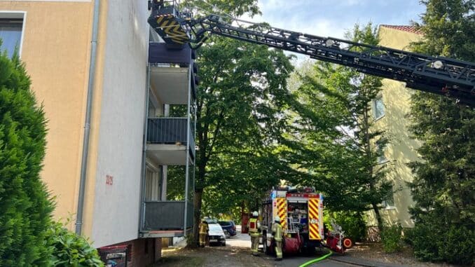 FW Lehrte: Küchenbrand in Lehrte - Feuerwehr verhindert Schlimmeres