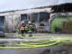 FW Lüchow-Dannenberg: Großbrand hält Feuerwehr in Atem +++ 150 Feuerwehrleute im stundenlangen Löscheinsatz +++ Rauchsäule kilometerweit zu sehen