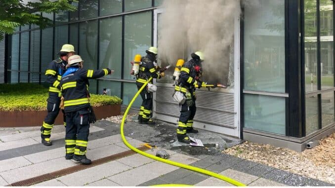 FW-M: Brand im Müllraum (Schwabing-Freimann)