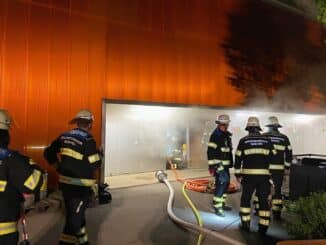 FW-M: Brand im Wertstoffhof (Freimann)