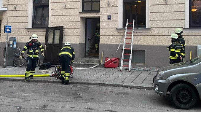 FW-M: Brand in Gaststätte (Altstadt-Lehel)