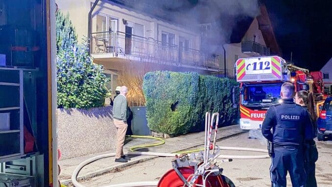 FW-M: Brennendes Adventsgesteck (Lerchenau)