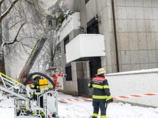 FW-M: Dachstuhlbrand (Bogenhausen)