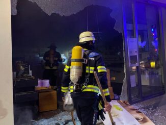 FW-M: Feuer im Schaufenster (Altstadt)