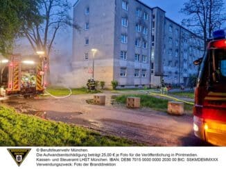 FW-M: Kellerbrand sorgt für Großbrand (Hasenbergl)