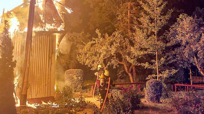 FW-M: Kirche abgebrannt (Olympiapark)