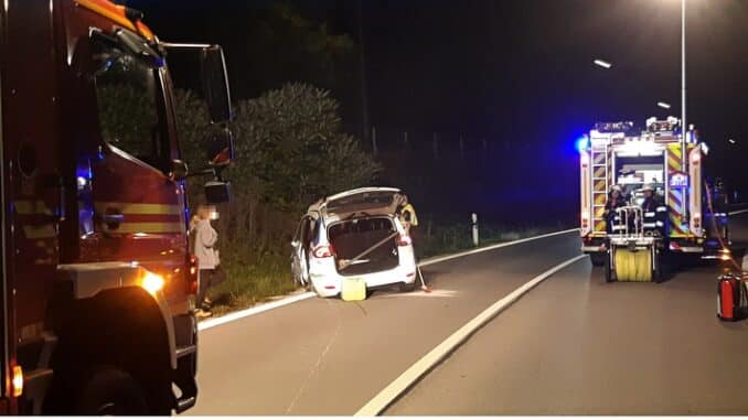 FW-M: Mann schwer verletzt bei Verkehrsunfall (Langwied)