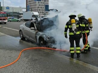 FW-M: Maserati gerät in Brand (Westend)