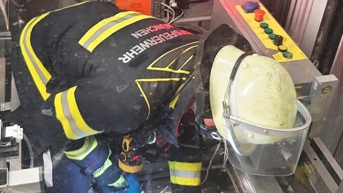 FW-M: Schon wieder Personen im Aufzug eingeschlossen (Haidhausen)