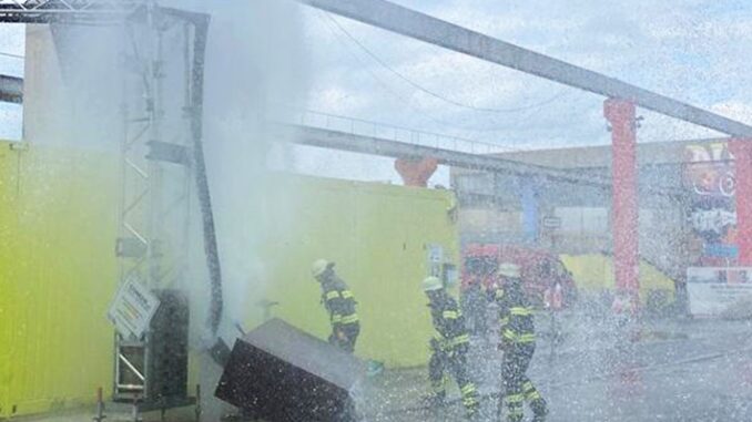 FW-M: Springbrunnen auf der Baustelle (Obersendling)