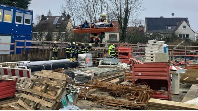 FW-M: Sturz auf Baustelle (Pasing)
