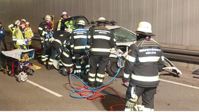 FW-M: Verkehrsunfall am Tunnelausgang (Bogenhausen)