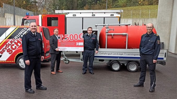 FW-ME: Der Kreisfeuerwehrverband Mettmann freut sich über Sonderspende der deutschen Sparkassen