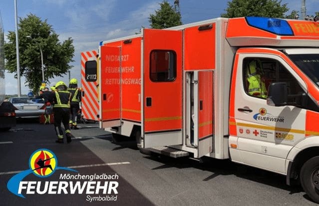 FW-MG: Verletzter Bauarbeiter in Baugrube, Höhenretter im Einsatz