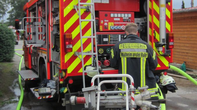 FW-MH-Brand-in-Mobilheim-am-Entenfang.jpeg FW-MH: Brand in Mobilheim am Entenfang.