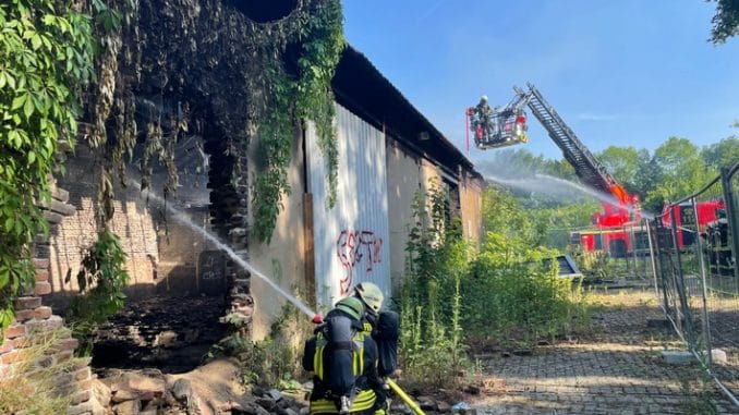 FW-MH: Dachstuhlbrand in Styrum