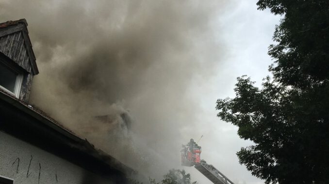 FW-MH: Gebäudebrand