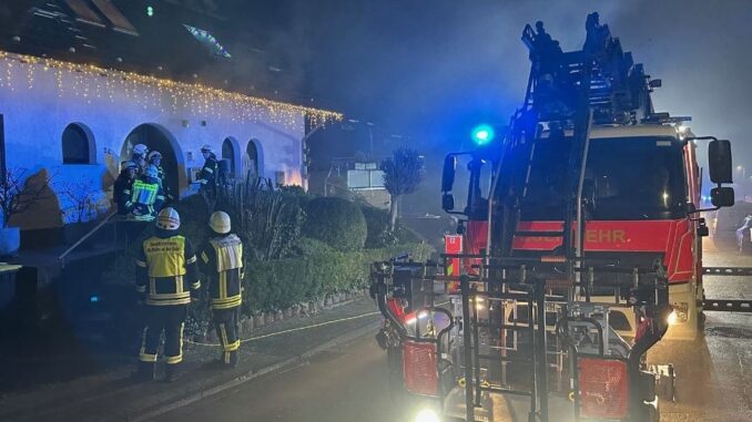 FW-MH: Gemeldeter Kellerbrand in Mülheim-Winkhausen: keine Verletzten