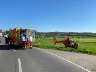 FW-MH: Motorradunfall: Rettungshubschrauber im Einsatz