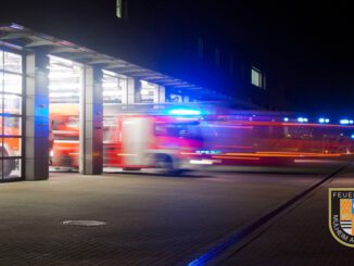 FW-MH: Verkehrsunfall mit eingeklemmter Person