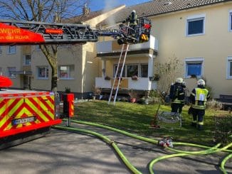 FW-MH: Wohnungsbrand in Mülheim-Saarn mit einer verstorbenen Person.