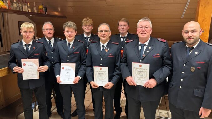 FW-MK: Jahresdienstbesprechung des Spielmannszugs der Freiwilligen Feuerwehr Iserlohn