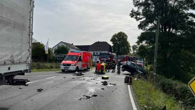 FW-MK: Verkehrsunfall auf dem Schälk