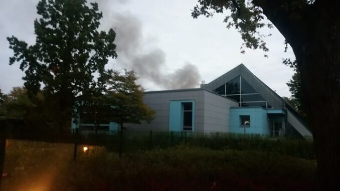 FW-NE: Feuer in einem leerstehenden Haus