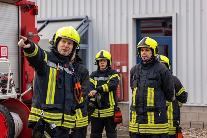 FW-NE: Feuerwehr Neuss erreicht historischen Teilnehmerrekord in der Grundausbildung | Mitgliedergewinnungsaktion ist ein Erfolg