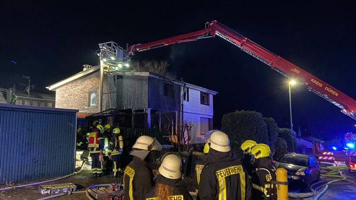 FW Nideggen: Wohnhausbrand in Nideggen