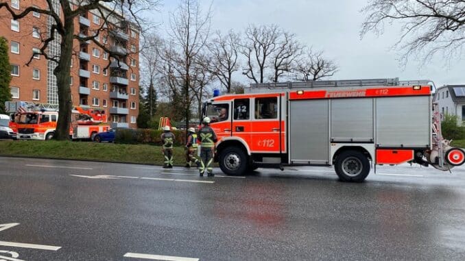 FW Norderstedt: Alter Kirchenweg - Schwelbrand in Aufzugselektrik