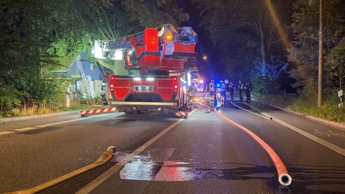 FW Norderstedt: Kellerbrand in der Poppenbütteler Straße