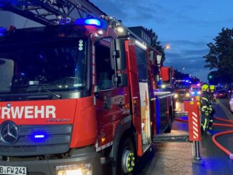 FW-OB: Brand in einem Oberhausener Friseursalon