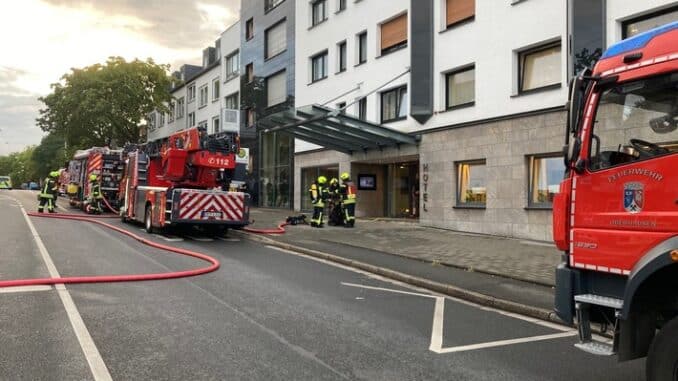 FW-OB: Feuer in einem Hotel