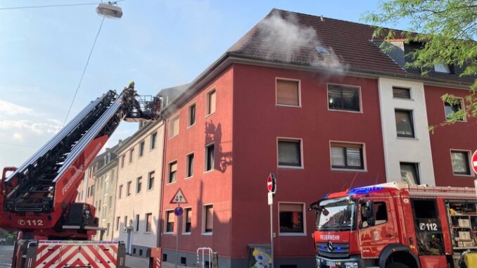 FW-OB: Küchenbrand durch Einsatzkräfte schnell gelöscht