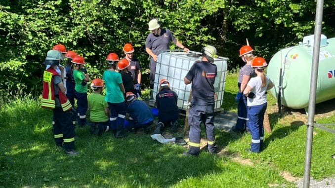 FW-OE: Jugendfeuerwehren Brachthausen und Wirme erlebten spannendes Wochenende