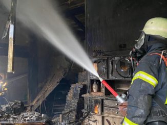 FW-OG: Brand in unbewohntem Bauernhaus