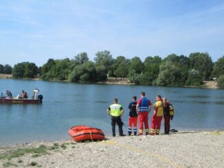 FW-OG: Wasserrettungseinsatz im Offenburger Gifizsee