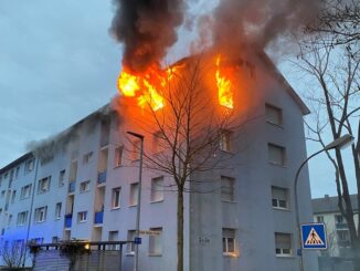 FW-OG: Wohnungsbrand mit Menschenrettung im Offenburger Osten