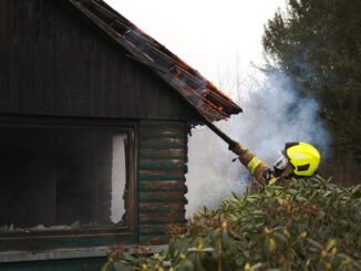 FW-OLL: Brand in Schrebergarten in Wildeshausen