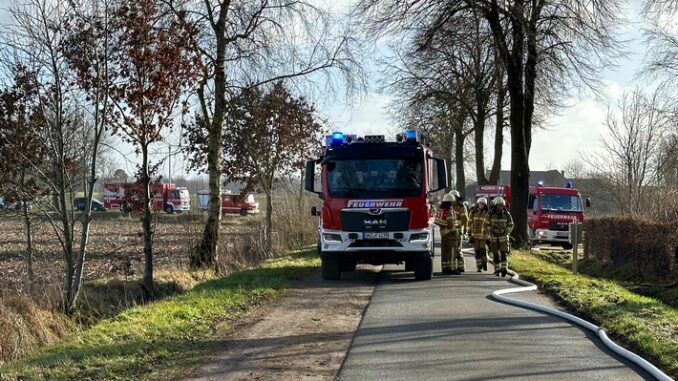 FW Osterholz-Scharm.: Landwirtschaftliches Anwesen vor Totalverlust bewahrt