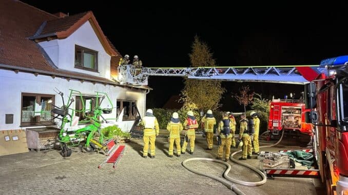 FW Osterholz-Scharm.: Wohnungsbrand in Scharmbeckstotel