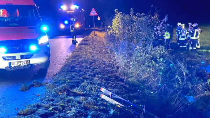 FW-PB: Zwei Verletzte nach Verkehrsunfall