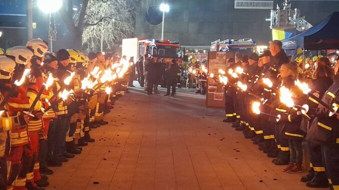 FW-PI: Abschließende Berichterstattung zu &quot;Retter helfen Rettern&quot; - Spendenaufruf Beladung für das LF16 der Feuerwehr Geesthacht.