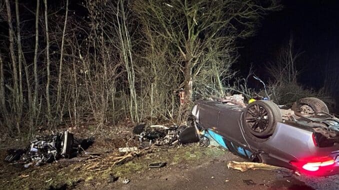 FW-PI: Schwerer Verkehrsunfall auf der BAB23 bei Tornesch - Autofahrer lebensbedrohlich verletzt