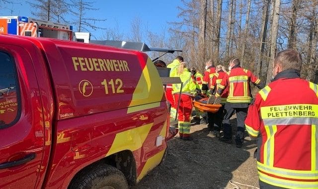 FW-PL: Hestenberg - Feuerwehr unterstützt Rettungsdienst bei chirurgischem Notfall