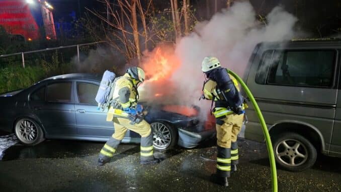 FW-PL: Ortsteil Stadtmitte - Fahrzeugbrand
