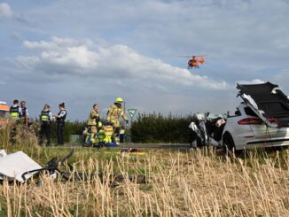 FW Pulheim: Schwerer Verkehrsunfall in Pulheim - Rettungshubschrauber im Einsatz